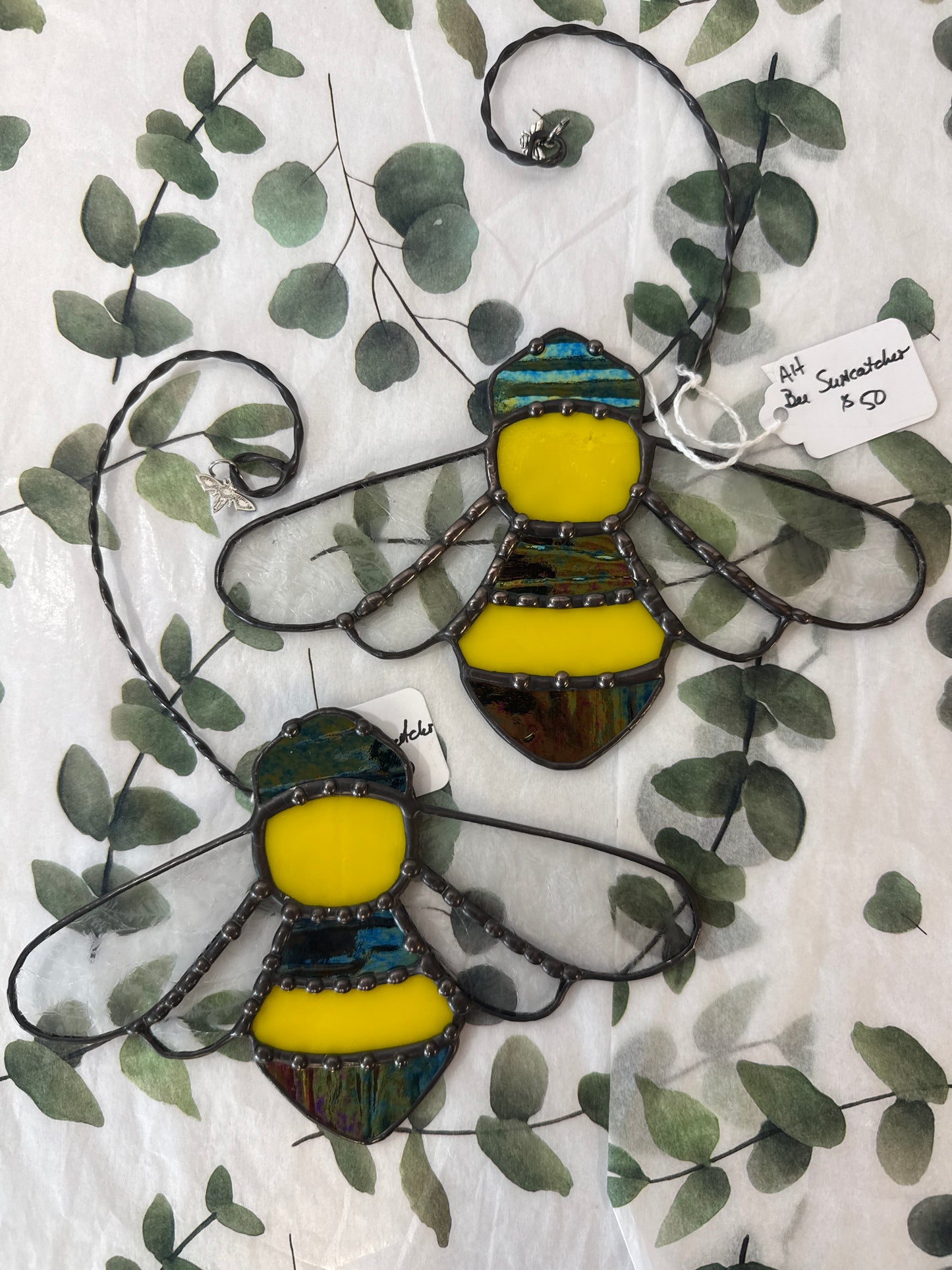 Bee suncatcher