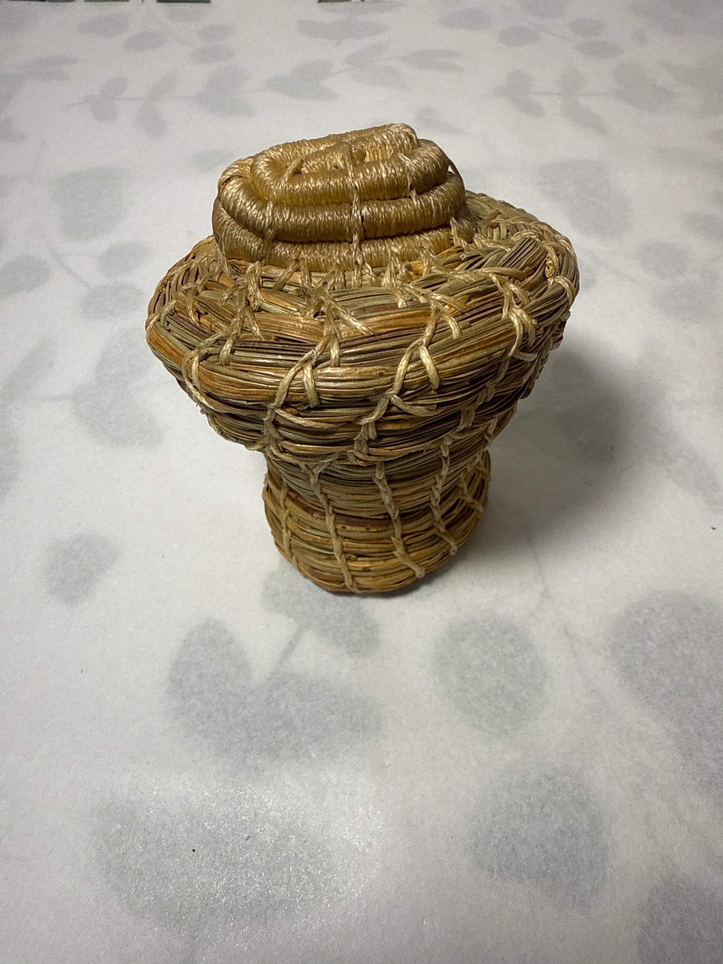 Tall Pineneedle basket