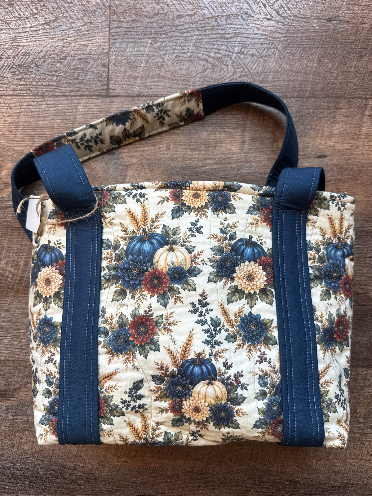 Tote bag zippered with six pockets