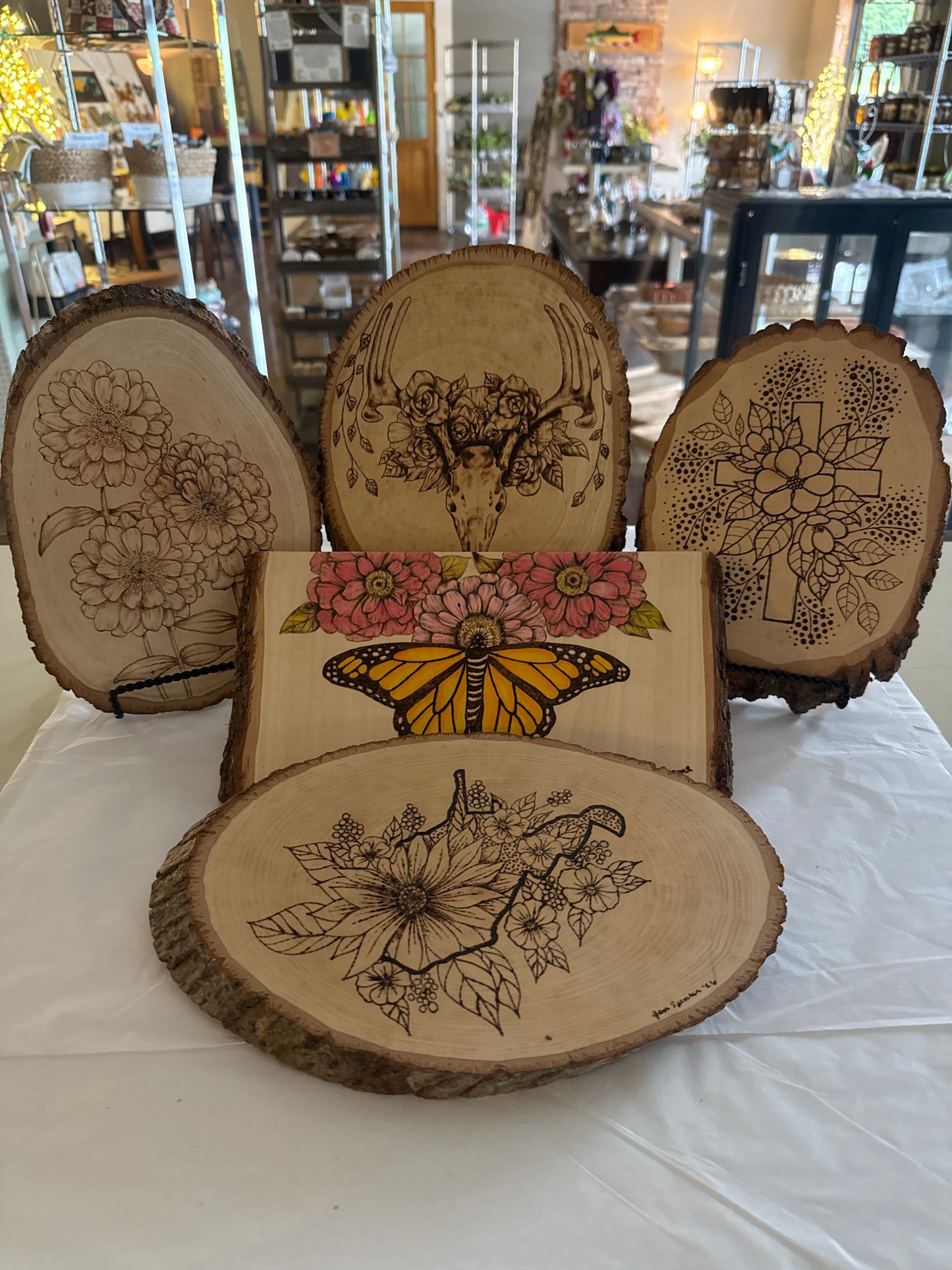 Live edge, plaques, large assorted designs