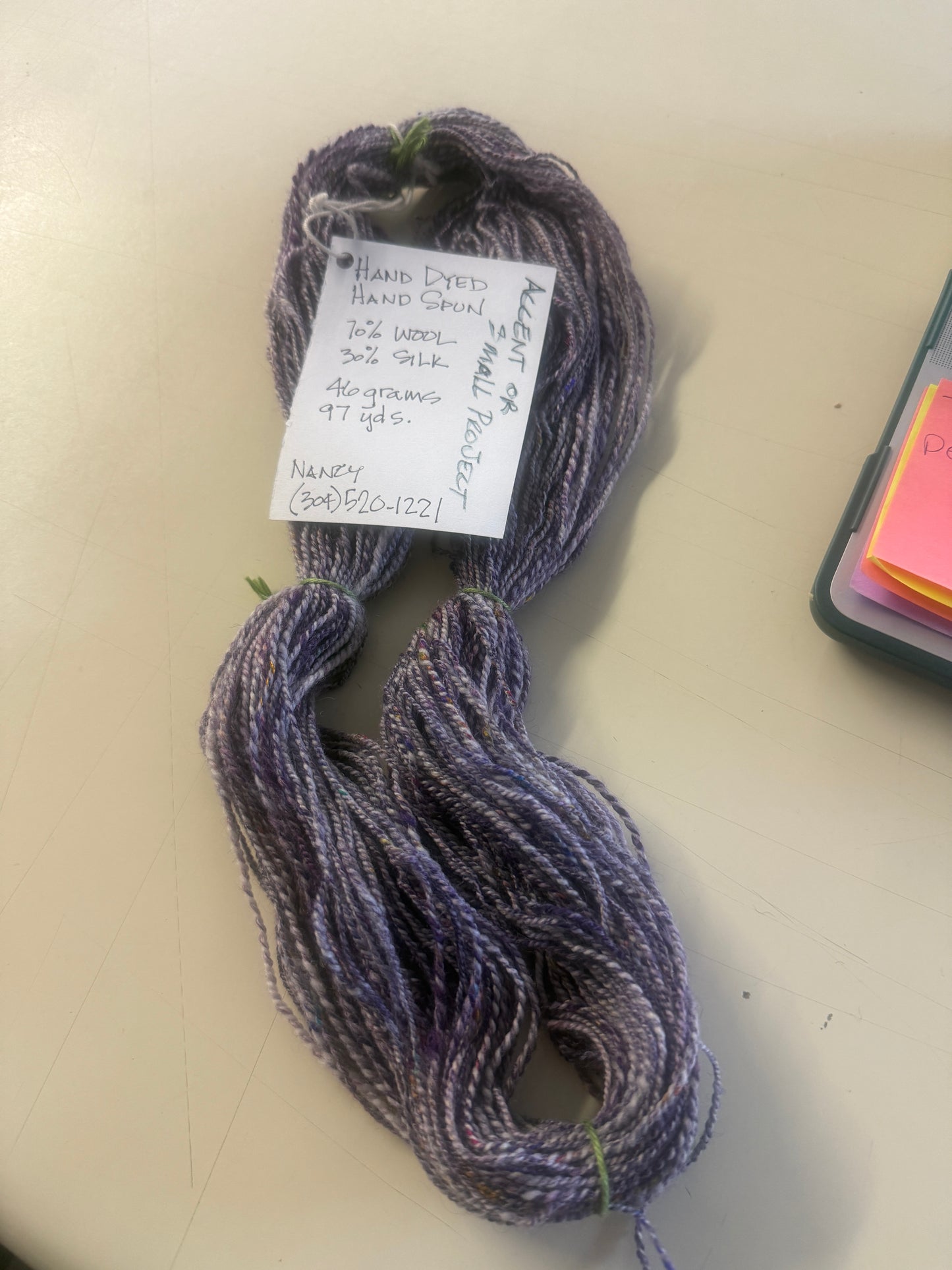 Yarn 46 GR, 97 YDS, Purple/White