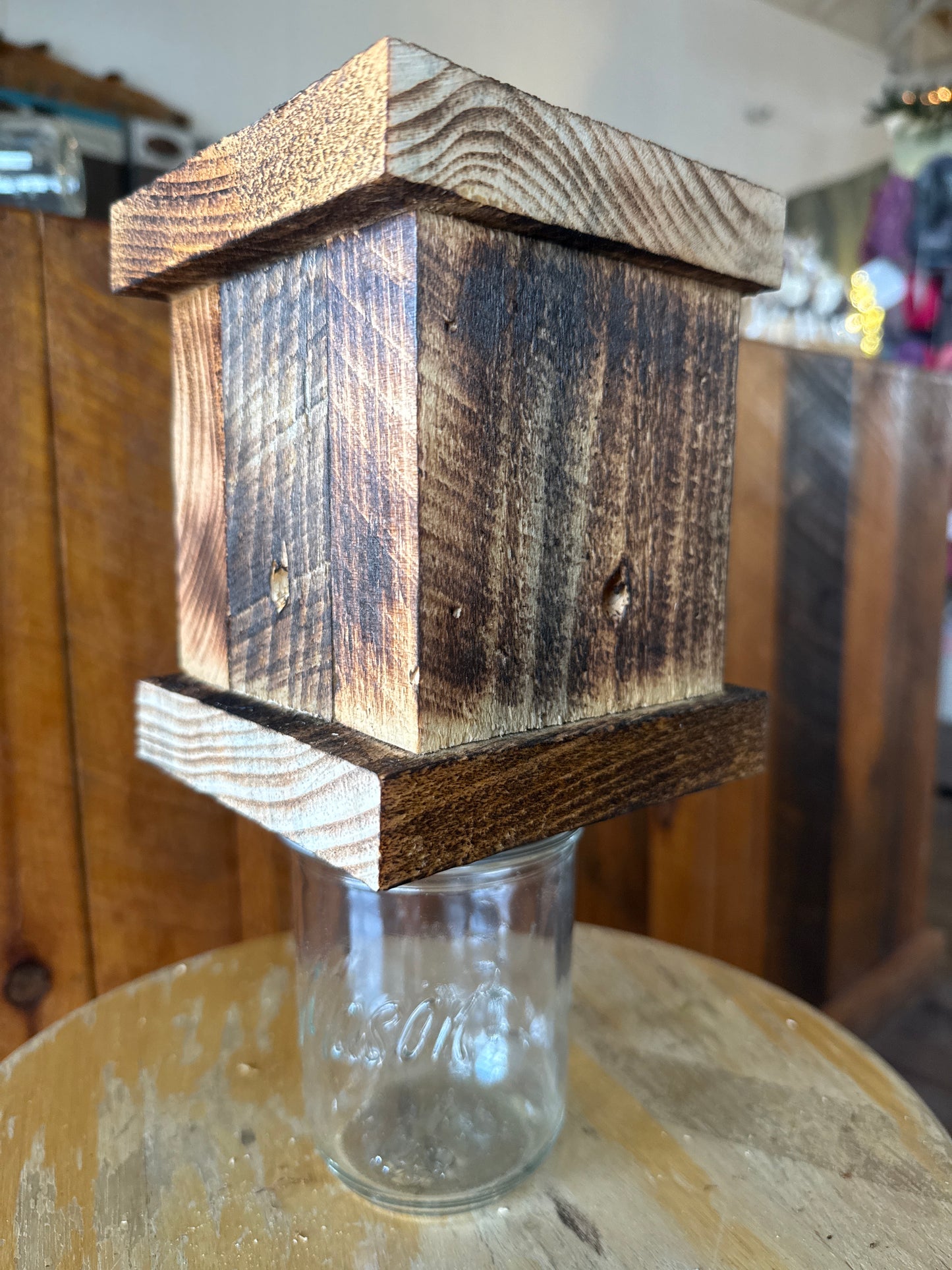 Boring bee trap