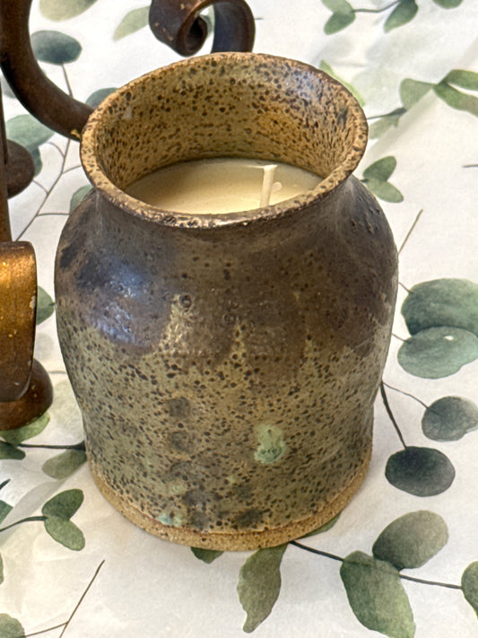 Green speckled vase candle