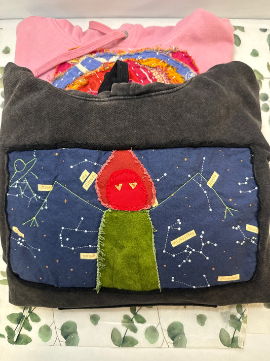 Quilted sweatshirt assorted with hoods
