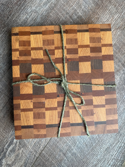 Cutting board 8 1/2” x 9”