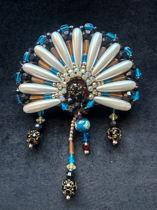 #282 vintage Krystal pearl drop fan Barrett