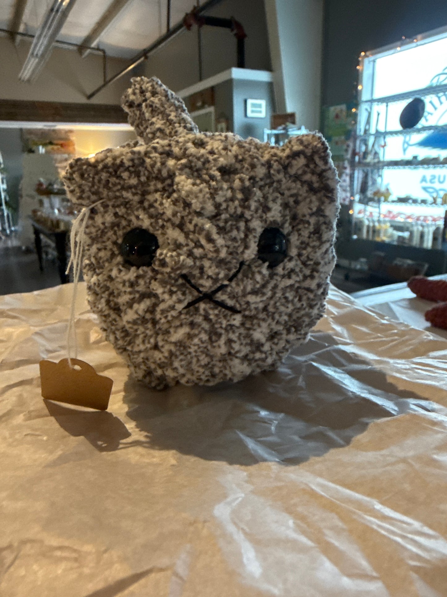 Loaf cat small