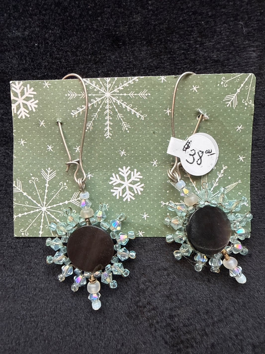 #437 shell disc sunburst light blue crystal wired earrings