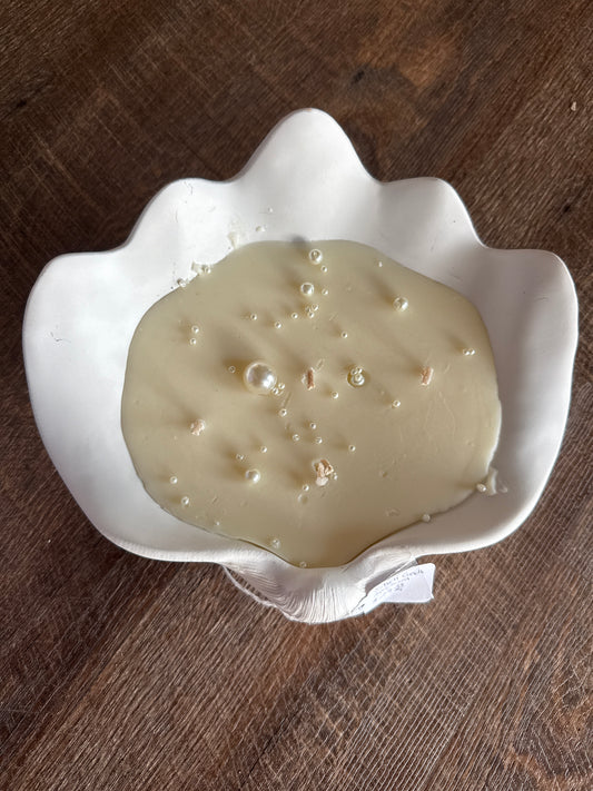 Shell candle