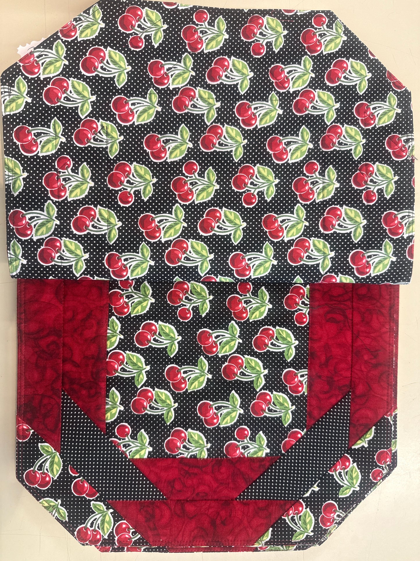 Placemats cherry, black and red