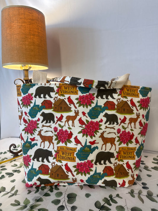 Backwood and blossom collection deluxe tote￼