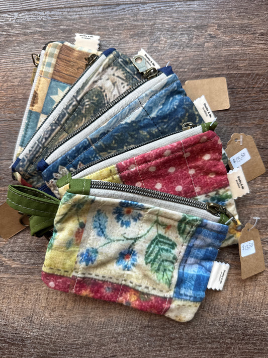 Small pouch