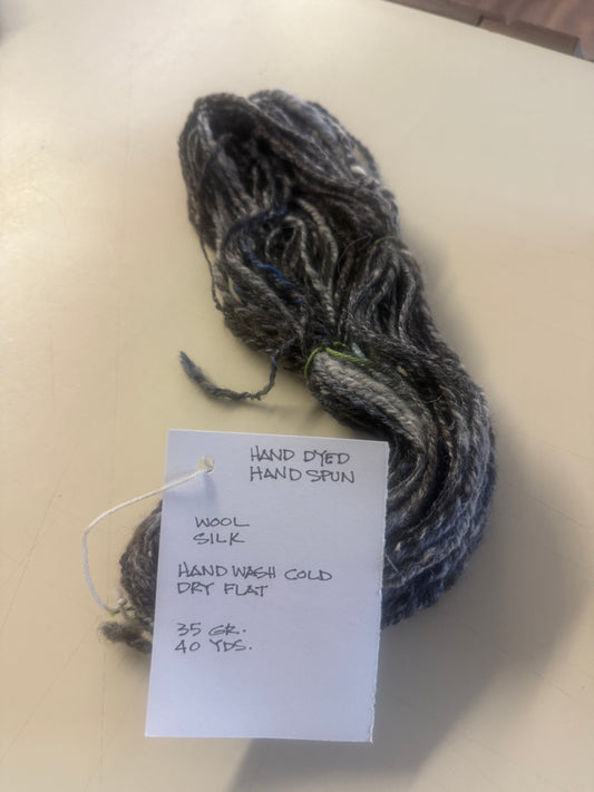 Yarn 35 GR, 40 YDS Black/Grays